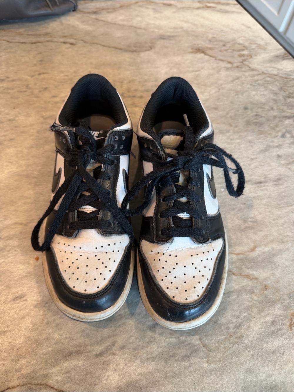 Kids Nike Dunks Sneakers size 4y